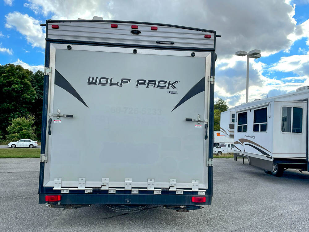 2017 Wolfpack 24PACK14, rear exterior view