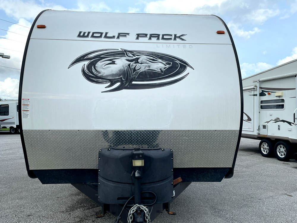 2017 Wolfpack 24PACK14, front exterior view